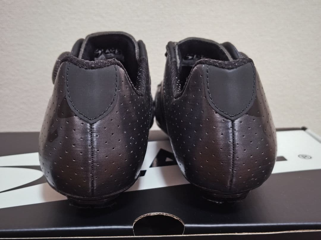 LAKE CX302 39.5WIDE メタリックブラック