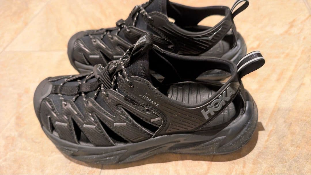 【satoshi】HOKA Hopara サンダル ブラック25.0cm