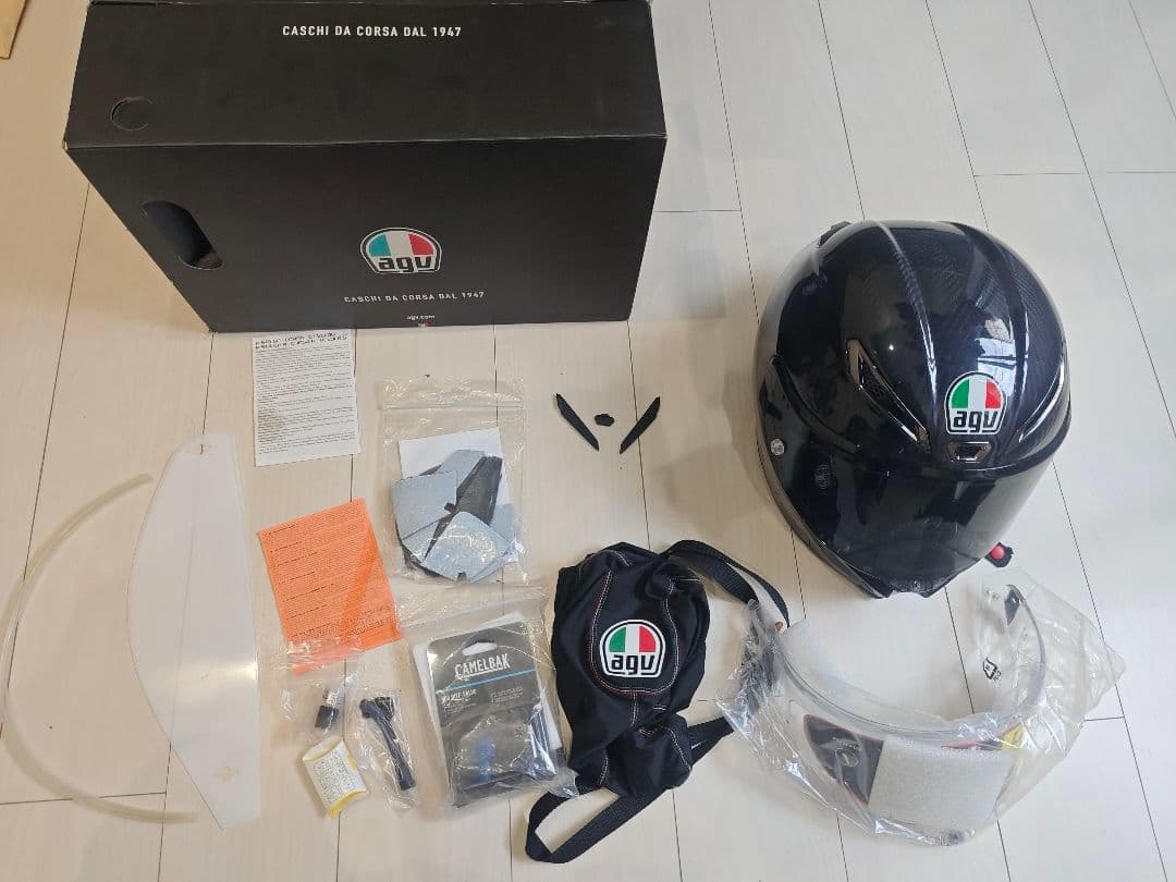 AGV PISTA GP RR IRIDIUM CARBON XLサイズ 光で雰囲気を変える『AGV PISTA GP RR IRIDIUM』