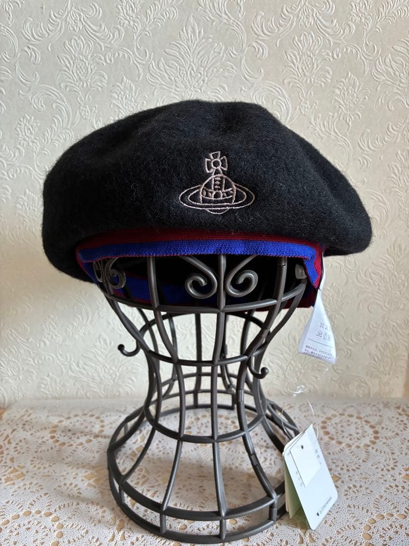 Vivienne Westwood オーブ刺繍　ベレー帽　ブラック Vivienne Westwood☆ラインORB刺繍 バスクベレー (Vivienne Westwood