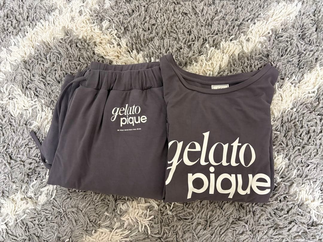 ジェラートピケ レーヨンロゴ セットアップ - メルカリ