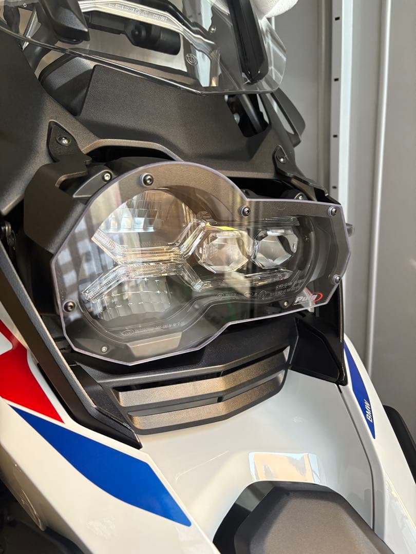 R1250GS GSA用、PUIGヘッドライトプロテクター Puig（プーチ） ヘッドライトプロテクター R 1250 GS TRIPLE BLACK