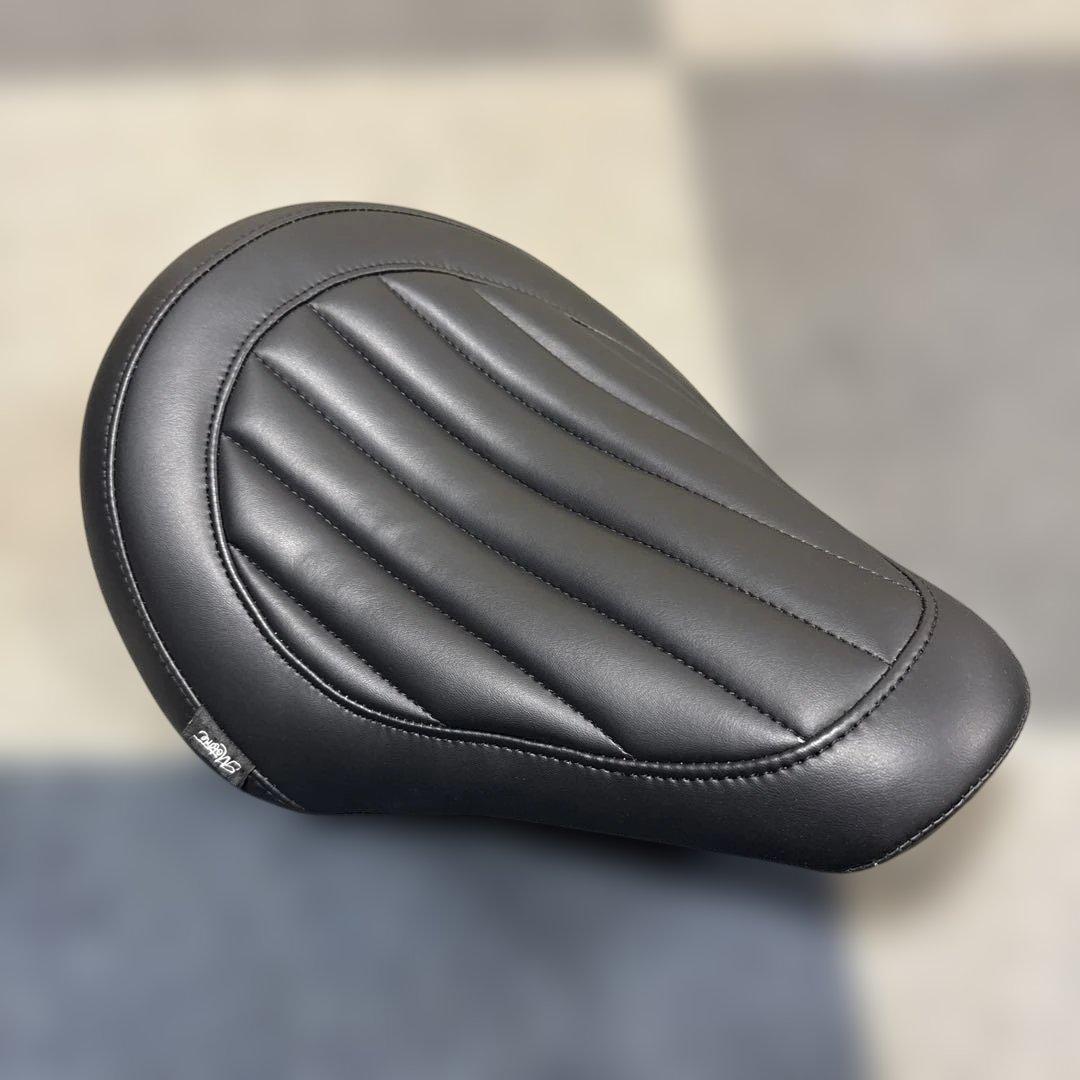 トライアンフ ボンネビルボバー モートーン Motone コブラシート Motone】ボンネビル ボバー カスタムシートが発売中！ | 株式会社