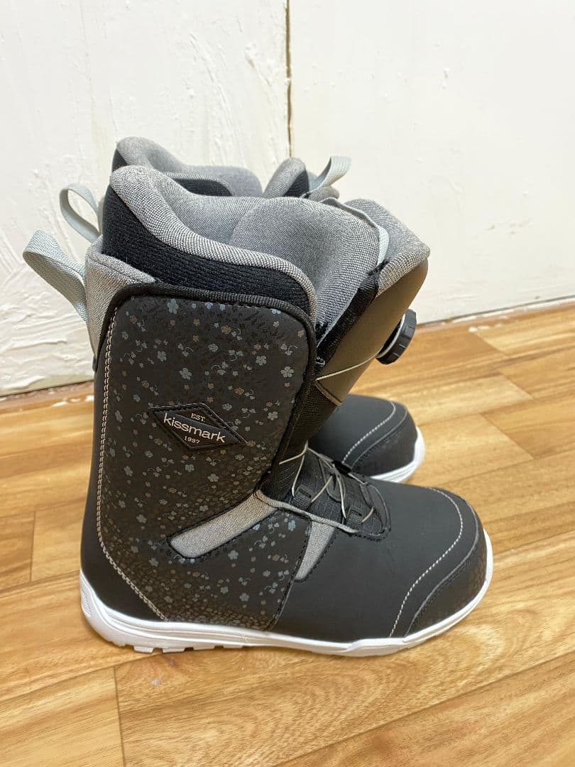 Kissmark スノーボードブーツ 24cm キスマーク KM ジェネラスK BK 23-24年モデル ジュニア キッズ 子供