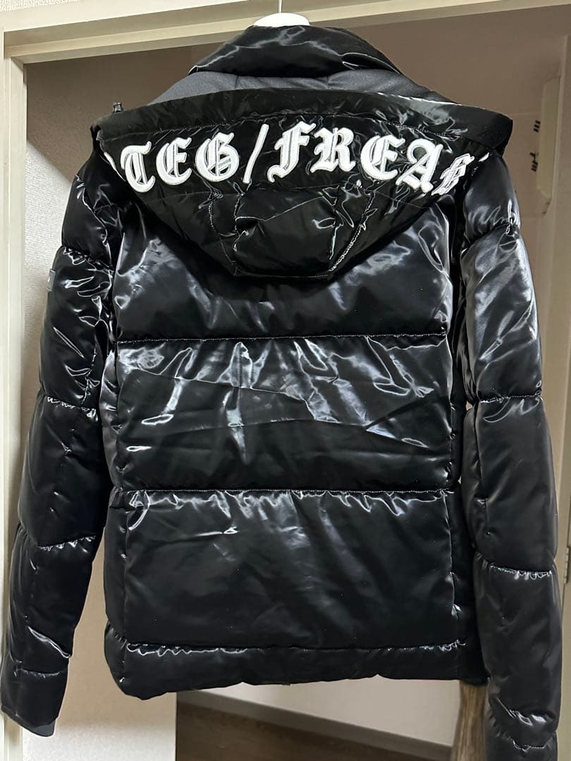 アダムスジャグラーRTEG 黒ブルゾン ダウンジャケット新品未使用 完売