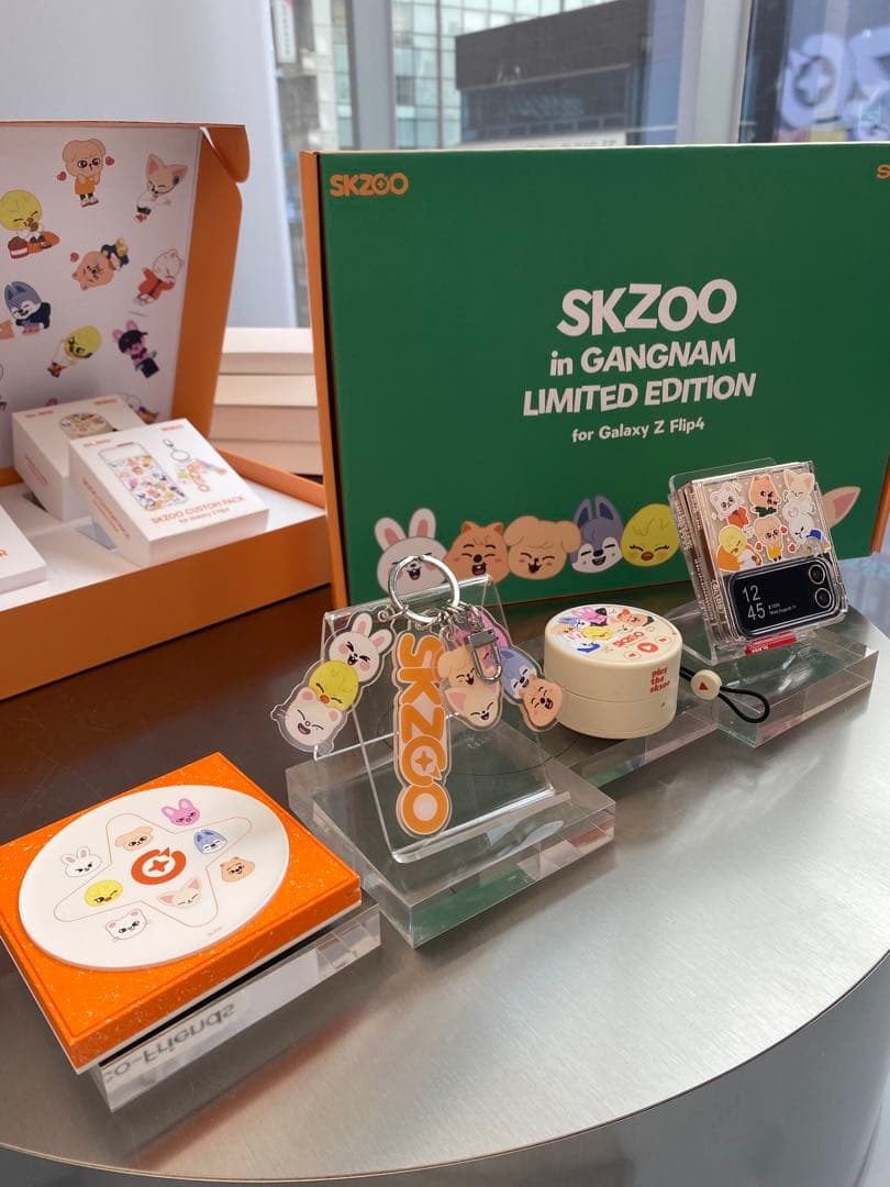 【超貴重】SKZOO サムスン limited edition il_fullxfull.6076770337_bw3p.jpg