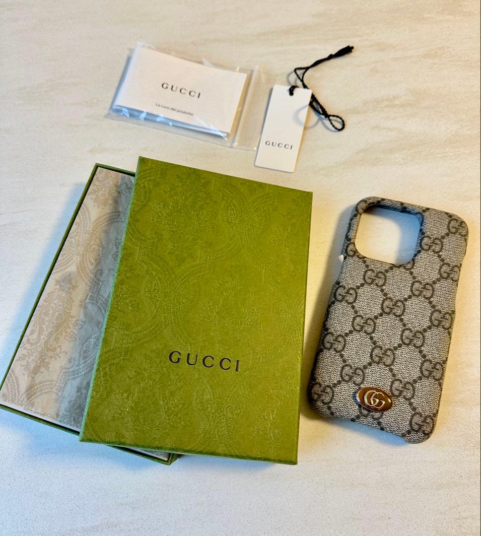 GUCCI グッチ　iPhone14proケース iphone15pro/15ケース グッチ 花柄 iphone14pro ケース 透明