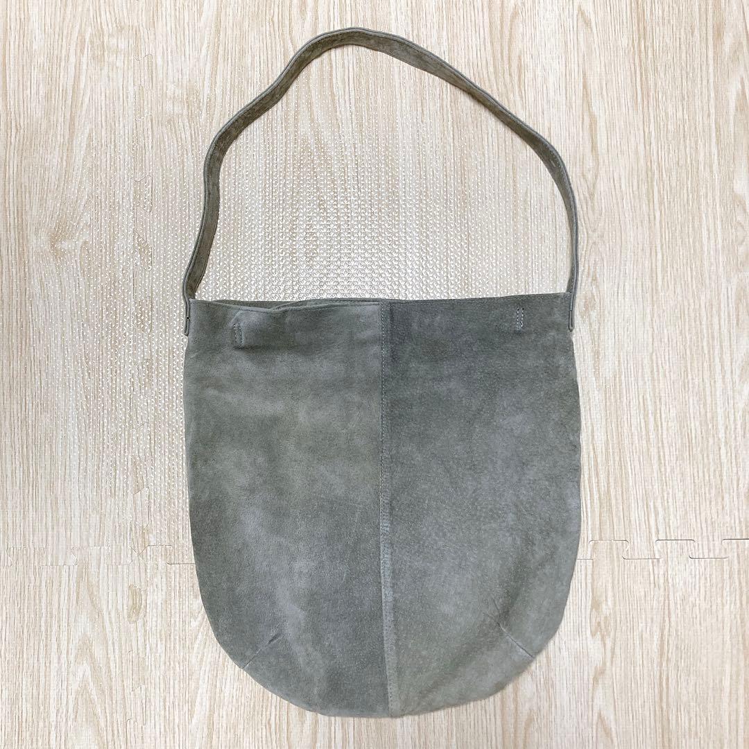 北欧暮らしの道具店　撥水スエードの2WAYトートバッグ　グレー 北欧、暮らしの道具店の撥水スエードの2Wayトートバッグ - petit*