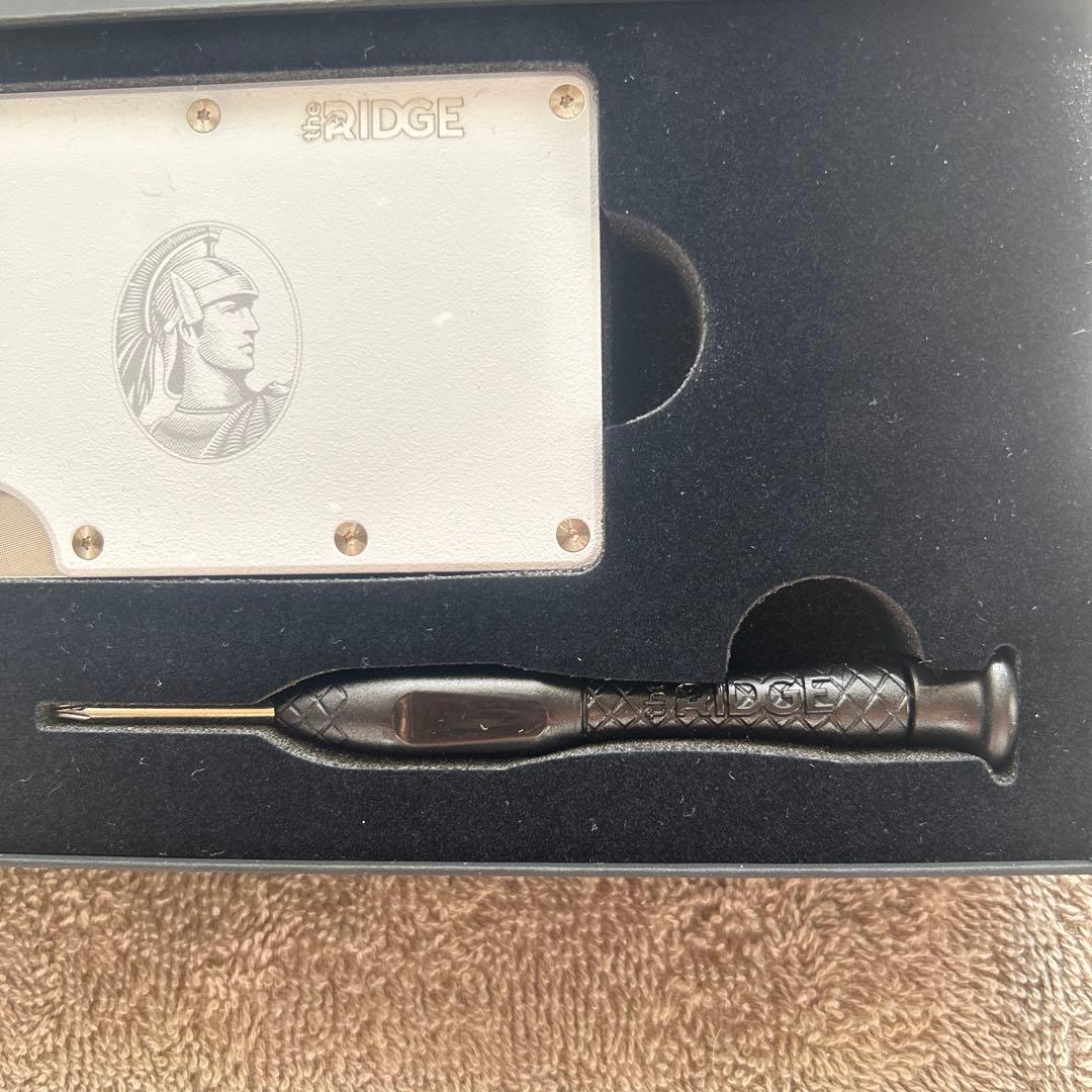 the Ridge AMEX マネークリップ 限定ホワイト 専用工具付き - メルカリ
