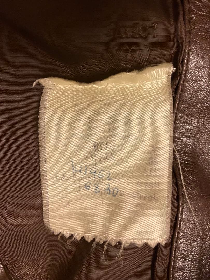 L*A様 LOEWE ブラウンレザージャケット - メルカリ