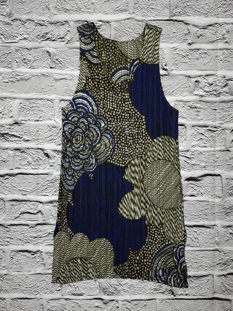 美品 プリーツプリーズ イッセイミヤケ タンクトップ w15425-1224-②