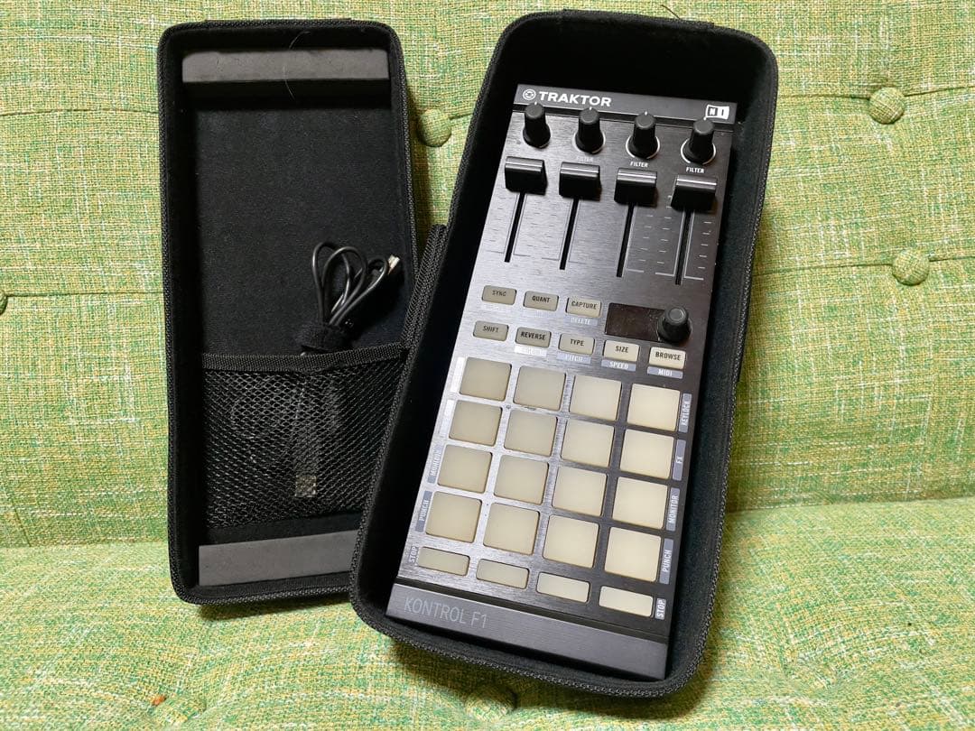 DJ機材 AYUmNativeInstrumentsTRAKTORKONTROLF1 XDJ-XZ.jpg?v=1582456132&width=640