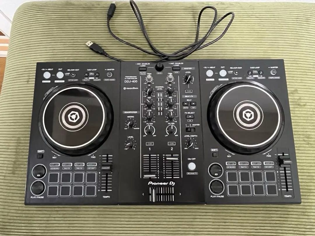 Pioneer DJ USB DJコントローラー DDJ-400 DDJ-400 - 2-channel DJ controller for rekordbox dj (Black)
