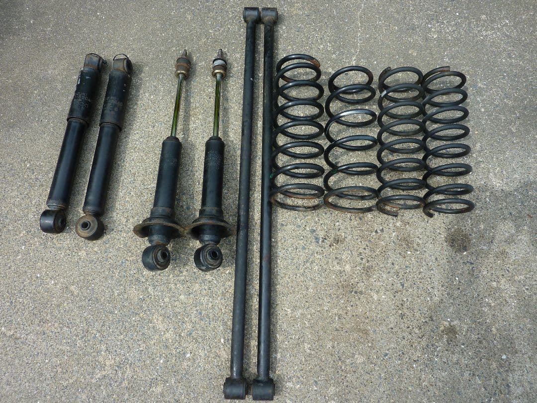ジムニー JA22W 足回り サス ショック ラテラル 一式 カヤバ トキコ ジムニー JA22W 足回り サス ショック ラテラル 一式 カヤバ トキコ