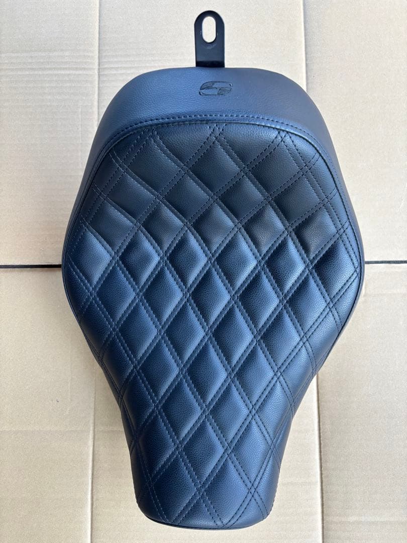 SaddleMen Renegade ブレイクアウト　ソロシート 818-31-002BLS-770x770.jpg