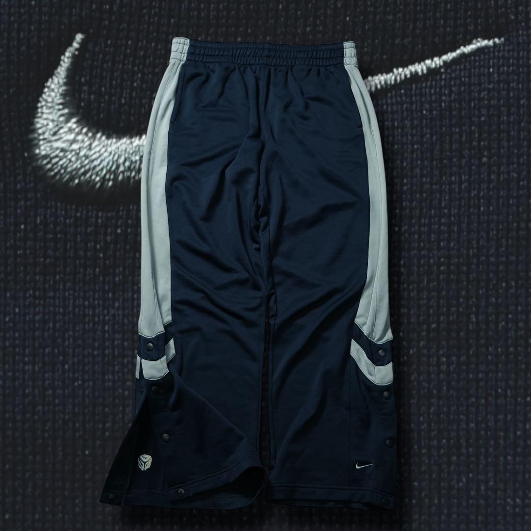 00s NIKE バギートラックパンツ 極太 サイドスナップ 刺繍ロゴ y2k 00s NIKE ナイキ ワイドパンツ 極太ライン 刺繍ロゴ ジャージ Y2K