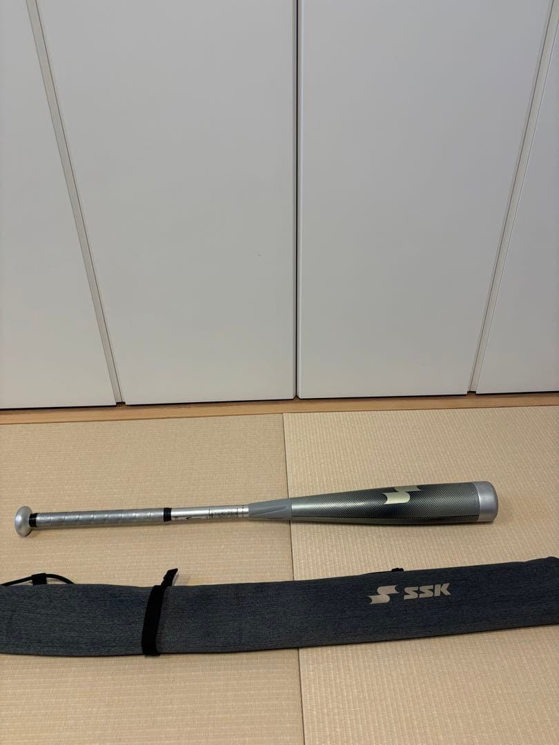 美品MM23 軟式バット シルバー83センチ エスエスケイ（SSK） MM23 SILVER 限定カラー シルバー SBB4037SLV