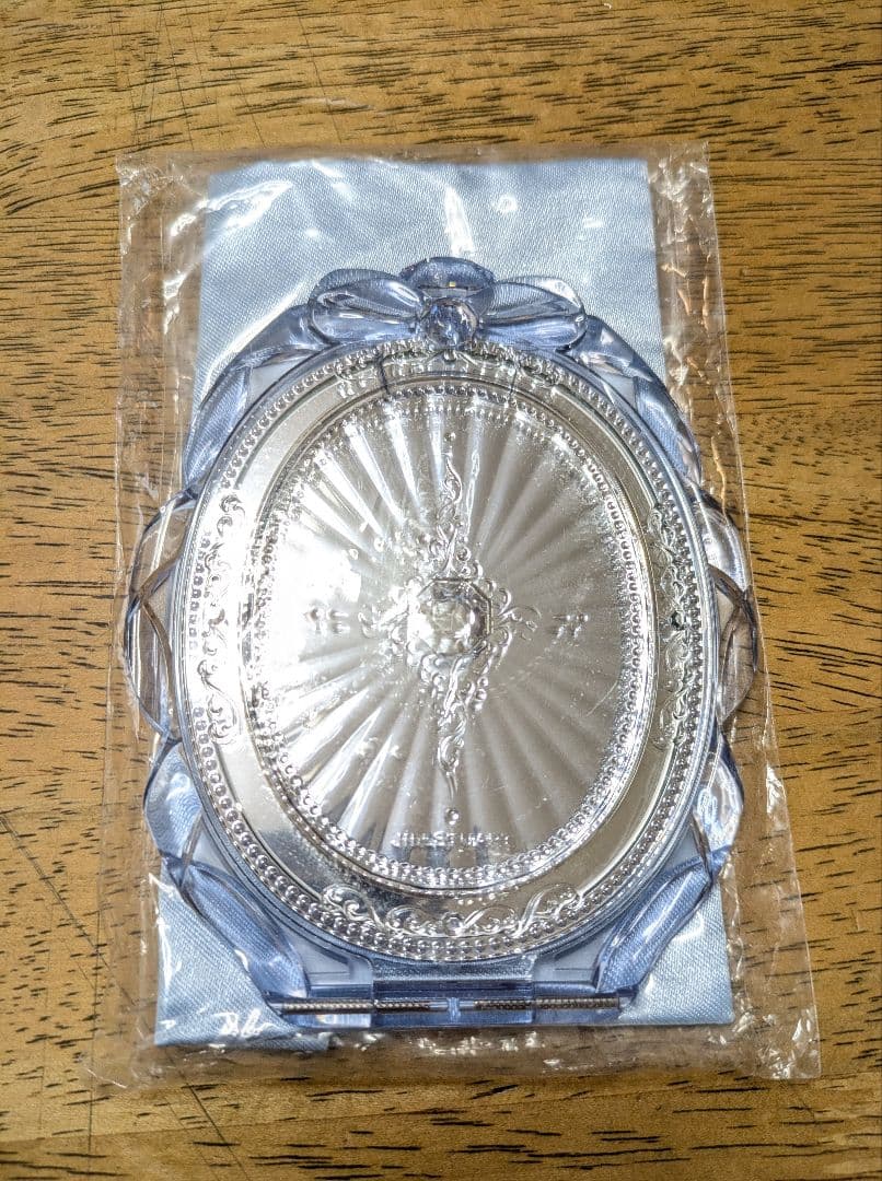 【新品未開封】JILLSTUARTサムシングピュアブルーコンパクトミラーポーチ付 即日発送【ジルスチュアート】サムシングピュアブルー 専用ポーチ付き