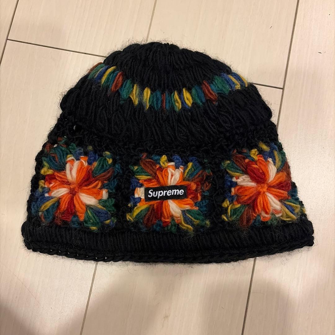 ぼ*ー様 Supreme Crochet Beanie シュプリームオンラインからビーニーが届いた〜 😃 I took this from