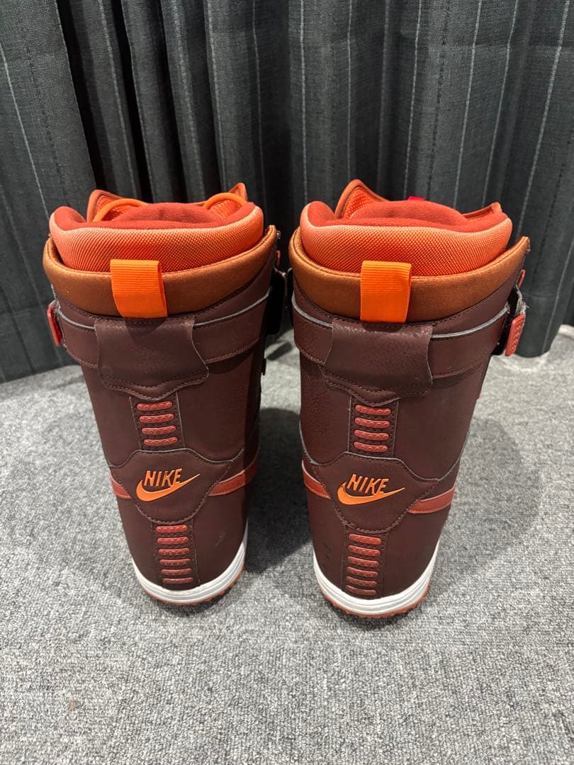 二郎　Nike スノーボードブーツ 26.5cm ブラウン/オレンジ