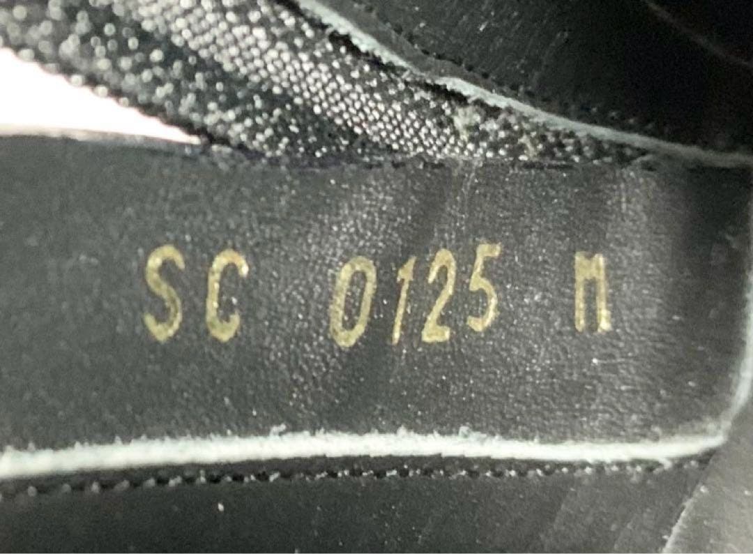 a*o様 超美品 ルイヴィトン LVロゴ サイドジップ パテントレザー