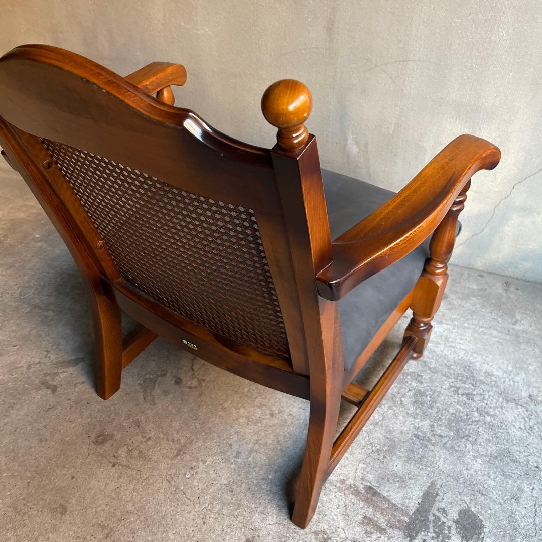 オールドカリモク コロニアルビンテージアームチェア 本革座面張り替え