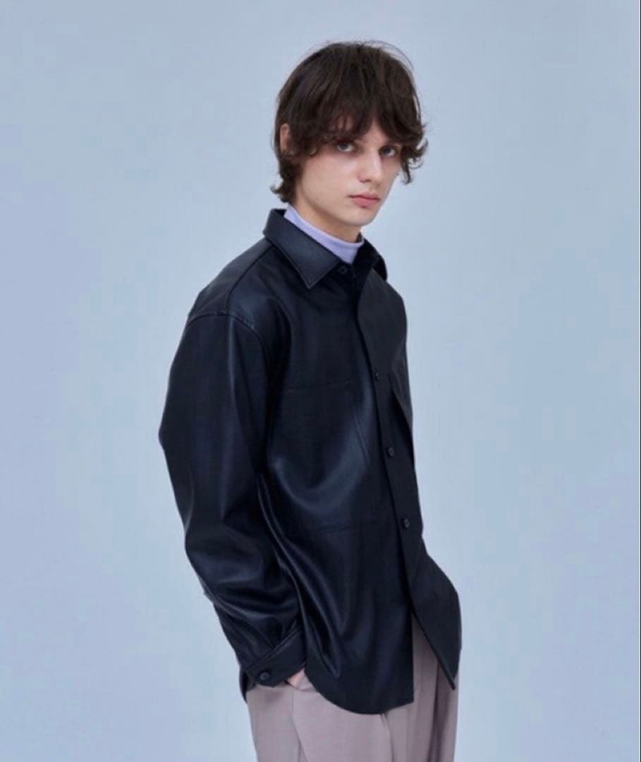 美品 ユナイテッドトウキョウ　エンボス　シンセティックレザー　シャツ　ジャケット UNITED TOKYO（ユナイテッドトウキョウ） シャツ ライトレザーシャツ