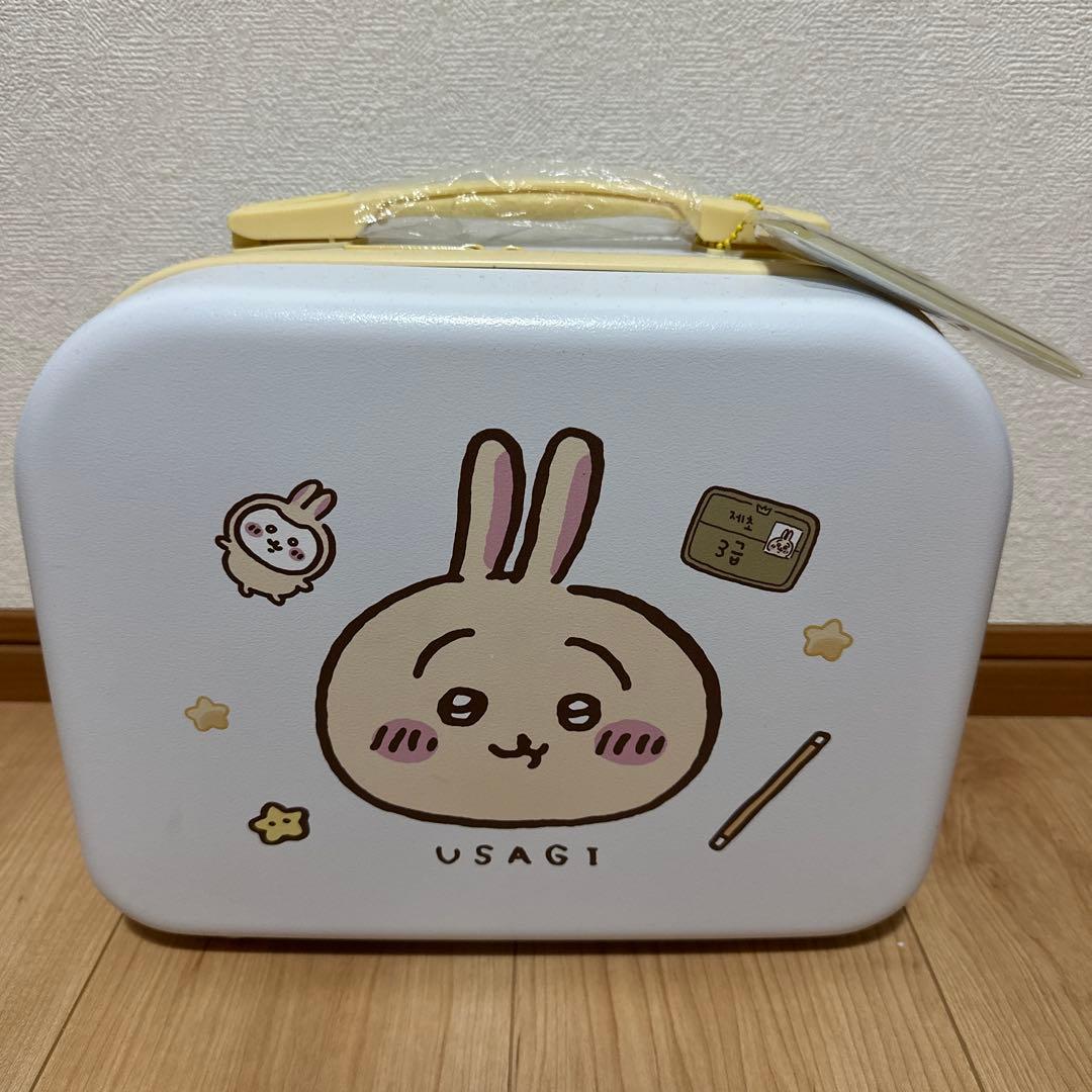 ちいかわ　ミニトランク　キャリーオンバッグ（うさぎ）　韓国限定 abd726e0542a579f20471bdf04498b