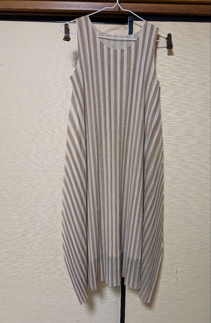 PLEATS PLEASE ストライプ ノースリーブ ワンピース サイズ2 中古・古着通販】PLEATS PLEASE (プリーツプリーズ) ノースリーブ