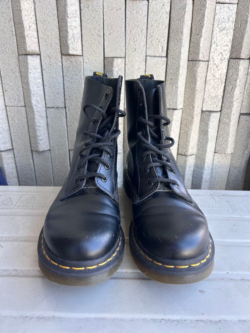 Dr. Martens ブラックレザーブーツ draw drawers トート Amazon | Dr. Martens レザートートバッグ、ブラックスムーズ+ブラック