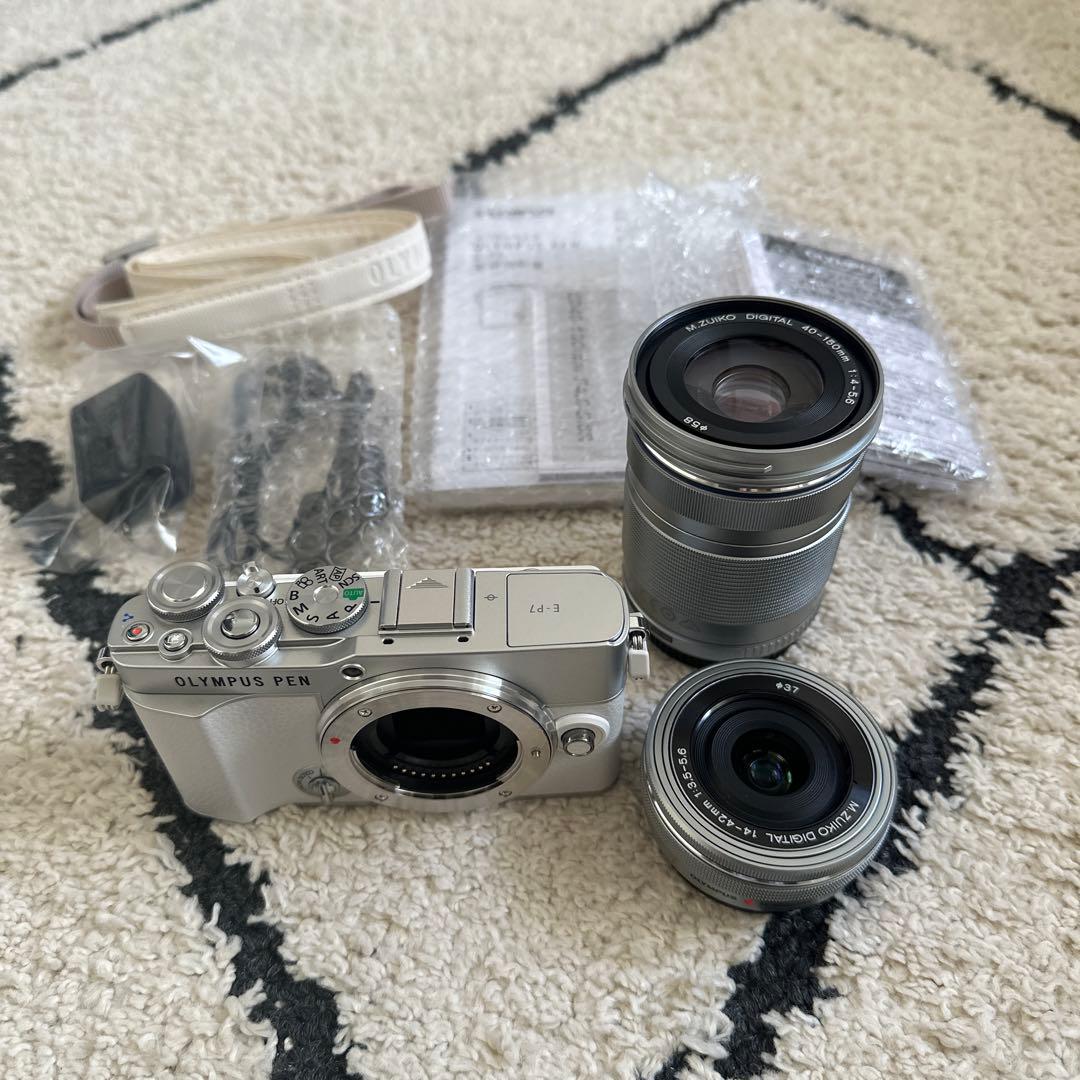 OLYMPUS PEN EーP7 EZダブルズームキットミラーレス一眼カメラ オリンパス（OLYMPUS） ミラーレス一眼 カメラ PEN E-P7 14-42mm EZ