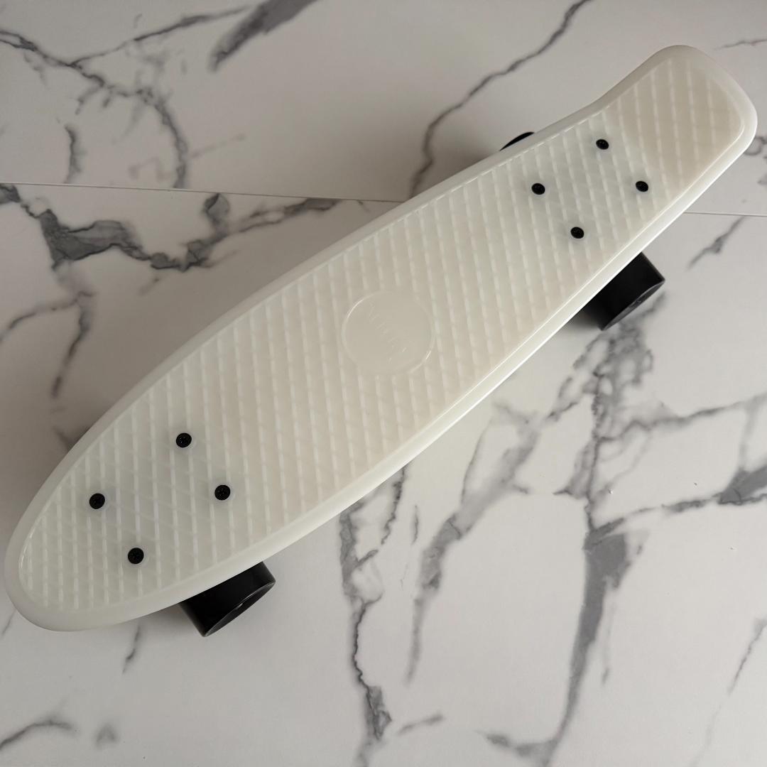 【中古／美品】ペニースケートボード 22インチ CASPER スケートボード】「Penny クラシックス 蓄光デッキ／CASPER ・22インチ