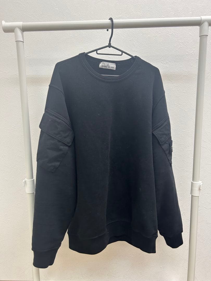 STONE  ブラック スウェットシャツ Stone Island ロゴ スウェットシャツ | ブラック | FARFETCH JP