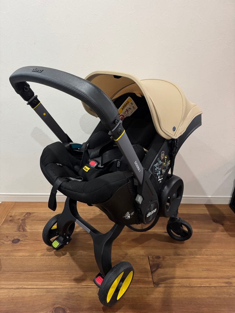 doona i インファントカーシート/ストローラー　ベージュ ドゥーナ doona i ベビーカー インファントカーシート 新生児