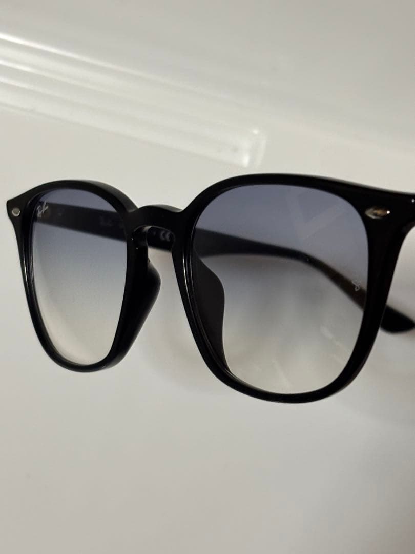 ☆極美品☆RB4258-F 601/19 ☆啓之輔さん着用☆RayBan☆ - メルカリ
