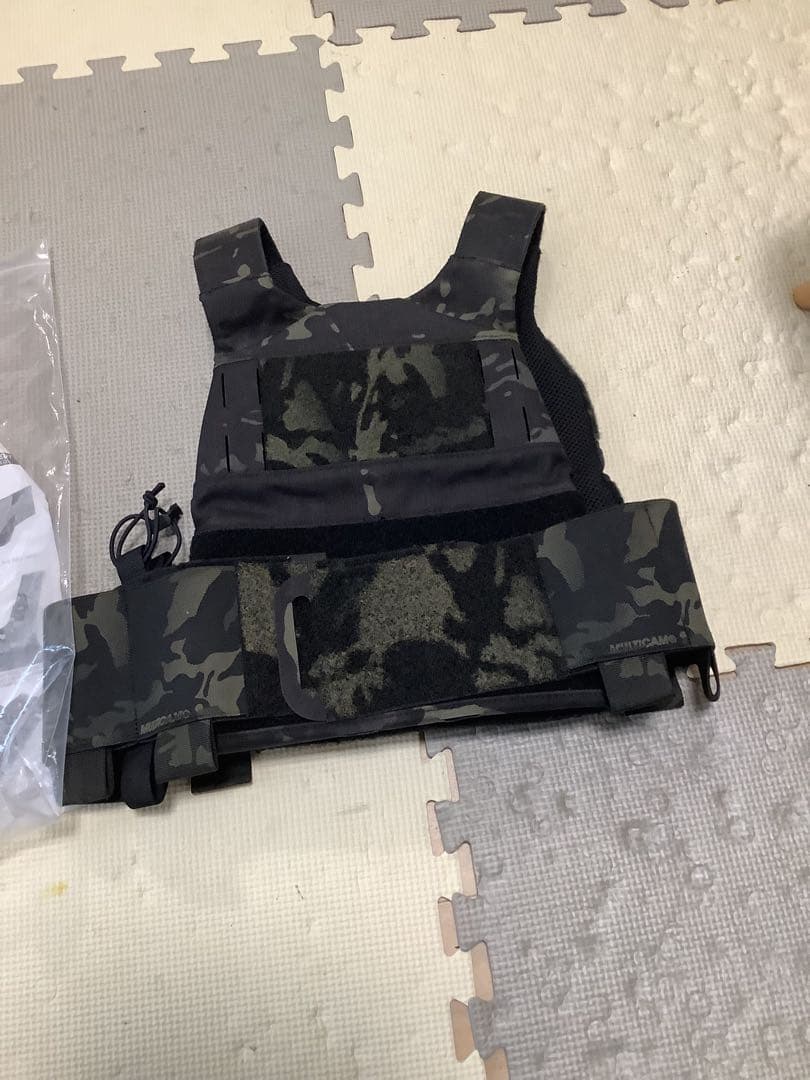 個人装備 Ferro concepts slickster multicam black THE SLICKSTER - concealed low profile plate carrier for covert