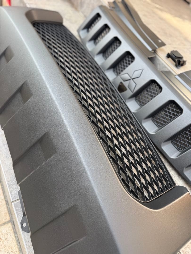 デリカd5 前期 グリル バンパーエクステンション 本物ラプターライナー