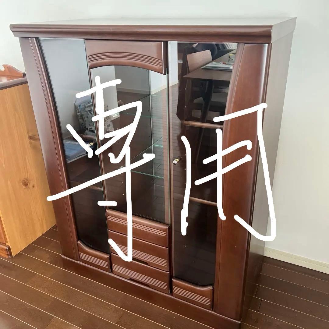 ‼️もんちもんちページ‼️ 高級ガラス扉キャビネット 飾り棚 もんちもんちページ‼️ 高級ガラス扉キャビネット 飾り棚 Woody Prime