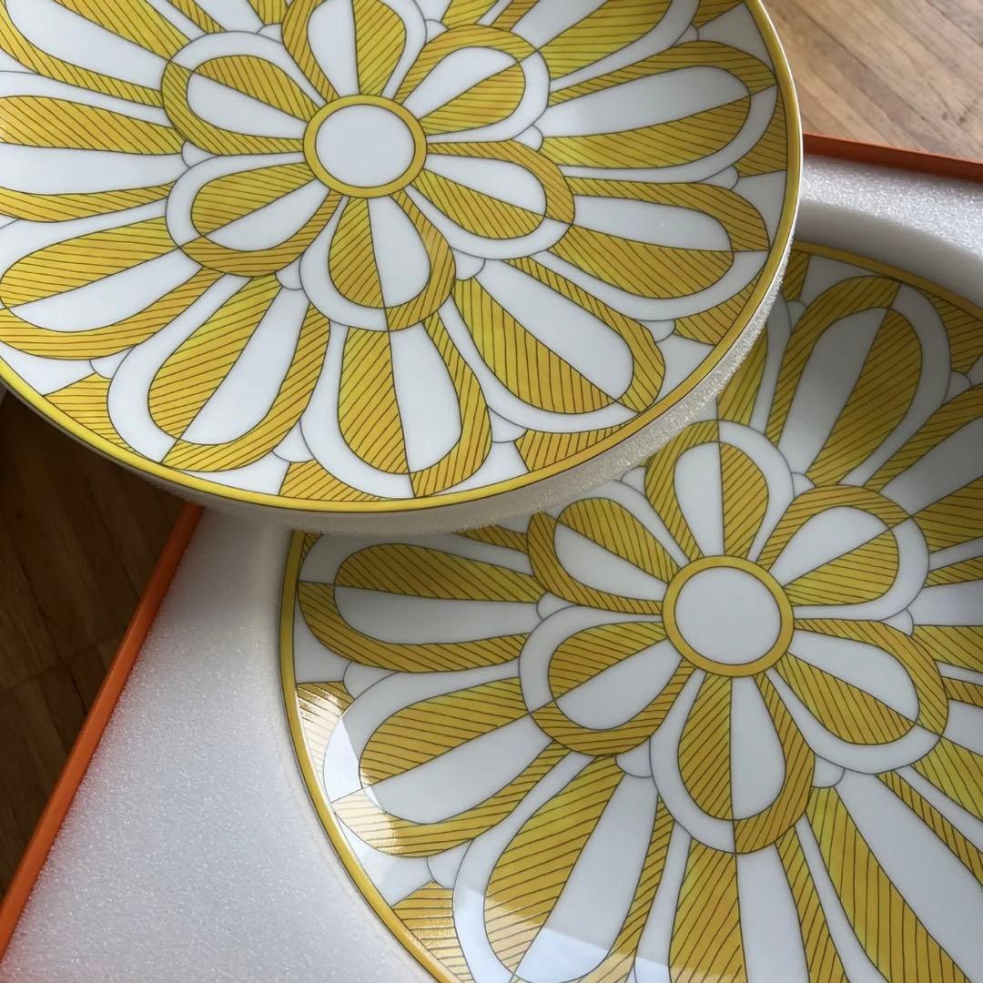 エルメス　ソレイユ　デザートプレート HERMES エルメス 食器 ソレイユ ドゥ エルメス デザートプレート 2枚