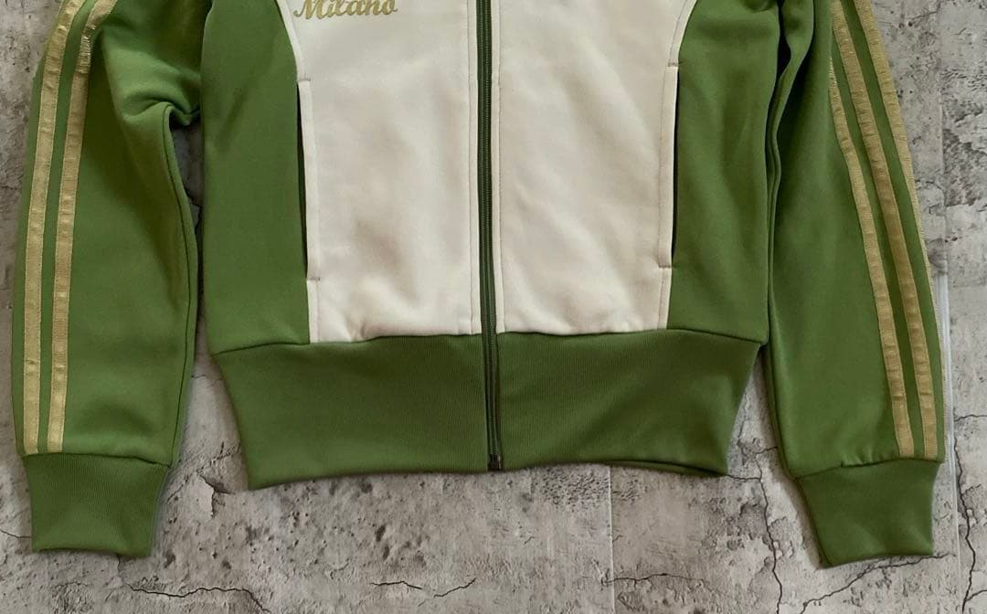 希少美品アディダス×ミラノ 都市シリーズ トラックジャケット 刺繍ロゴ