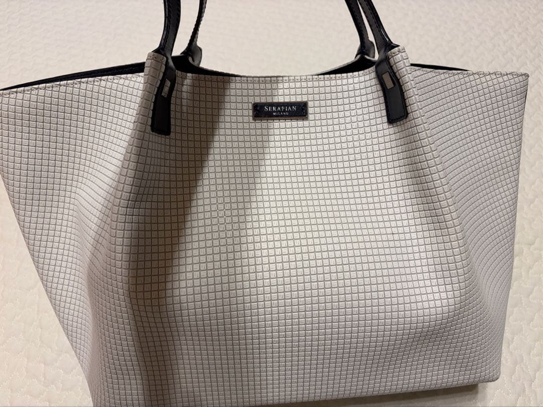極美品SERAPIAN セラピアン　トートバッグ　ホワイトSTEPAN製 STEPAN製ブラックメンズトートバッグ