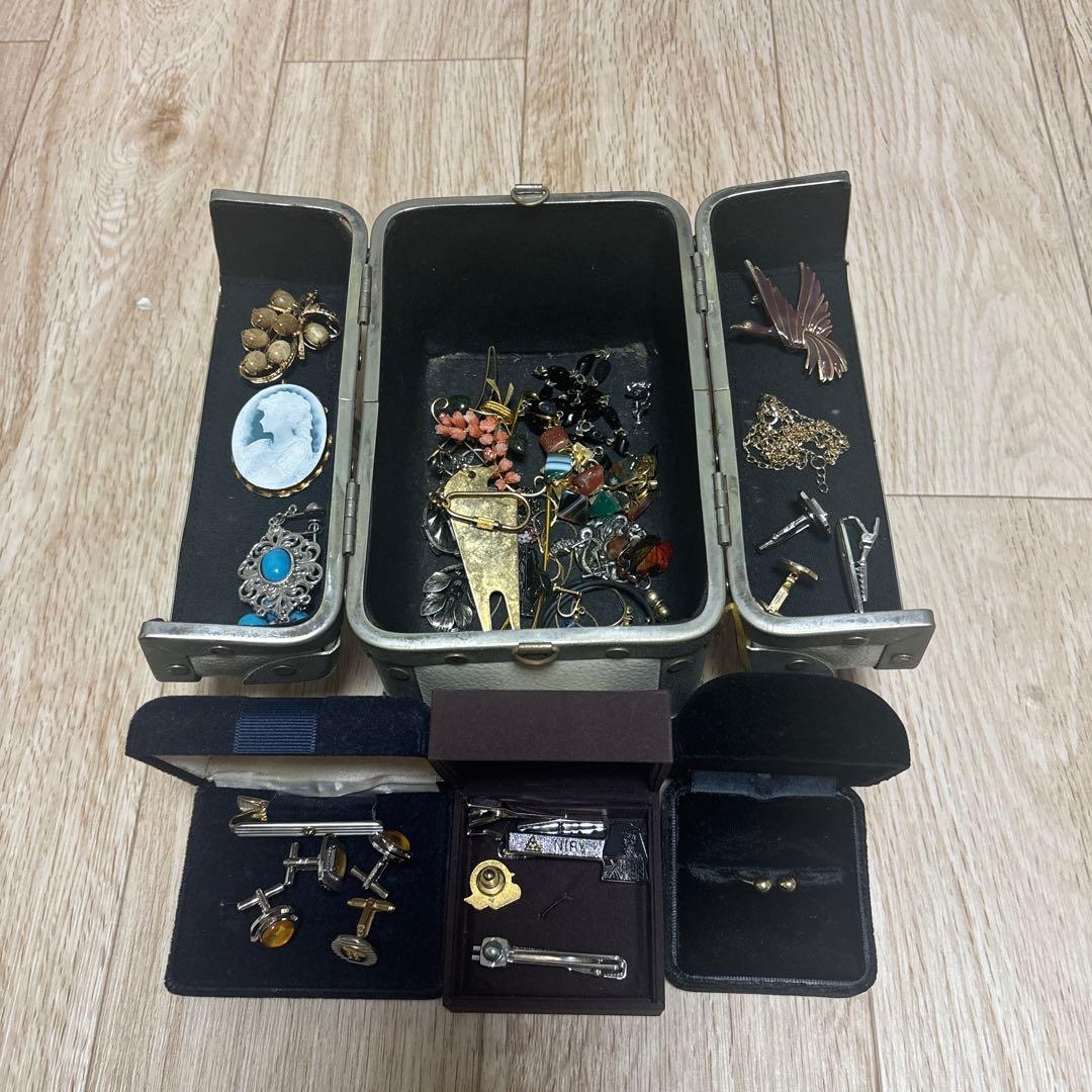 多様なアクセサリー、タイピン、カブスボタン他 楽天市場】【日本製ネクタイピンとカフスのセット】 ネクタイピン