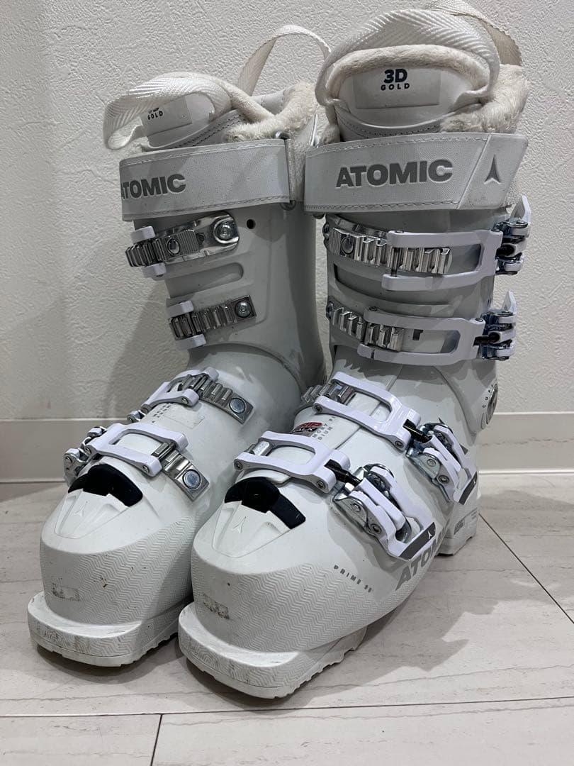 ATOMIC 3D GOLD スキー用ブーツ ホワイト ATOMIC 3D GOLD スキー用ブーツ ホワイト - メルカリ