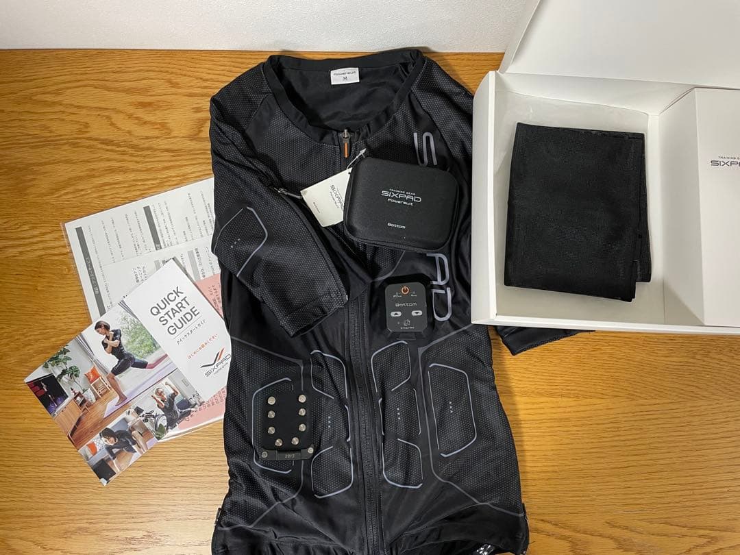 SIXPAD EMSトレーニングスーツ上下セット スーツM パンツLサイズ 月額9,800円レンタルプラン：MTG シックスパッド パワースーツ トップ