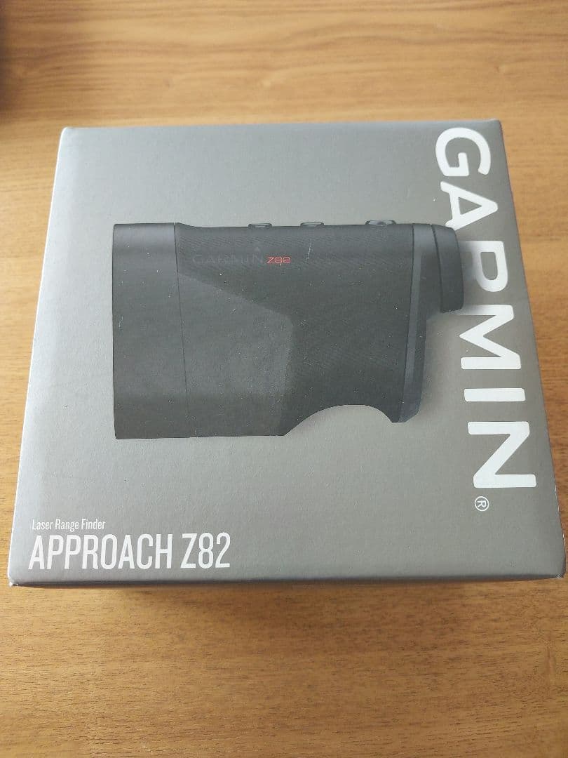 GARMIN APPROACH Z82 ガーミン アプローチ ゴルフ用距離計 Approach Z82 | スポーツ＆アウトドア | Garmin 日本