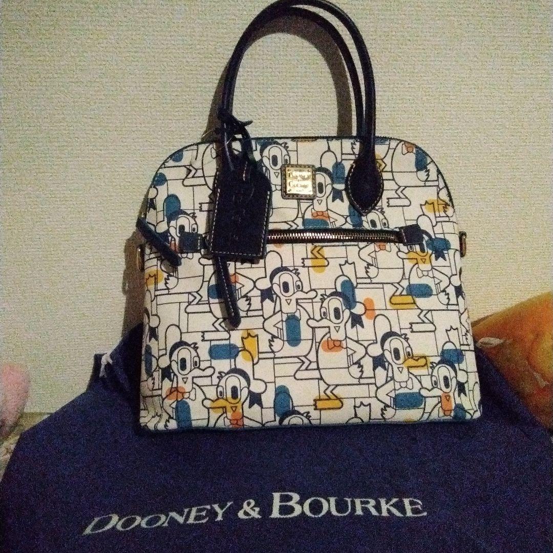 Dooney & Bourke ドナルドダック　2WAY　ディズニーストア ドナルドダック 2WAYトートバッグ - メルカリ