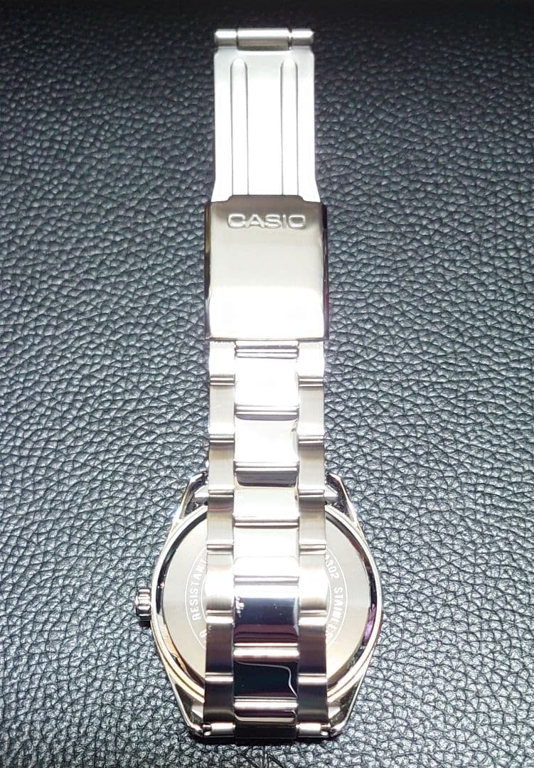 CASIO ティファニーブルー メタル 腕時計ホワイト バンド付き - メルカリ