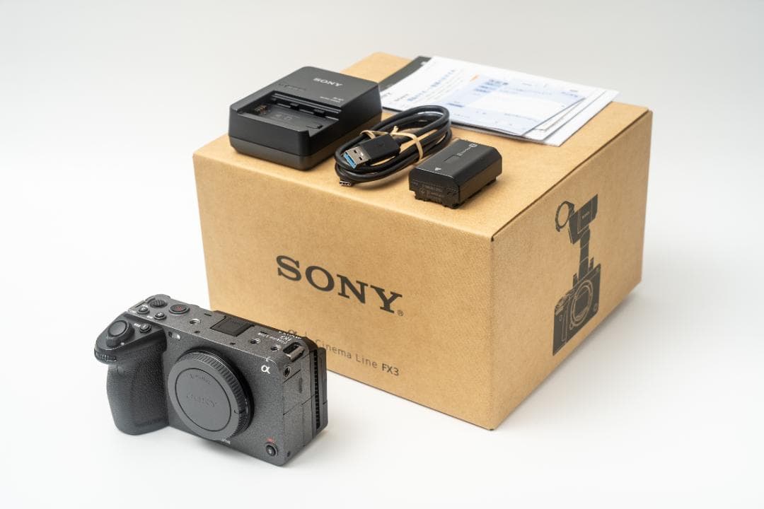 SONY FX3 美品｜撮影枚数827枚｜ボディのみ｜元箱・付属品完備｜使用極少 撮影機材のレンタルショップ / Sony FX3 カメラボディ