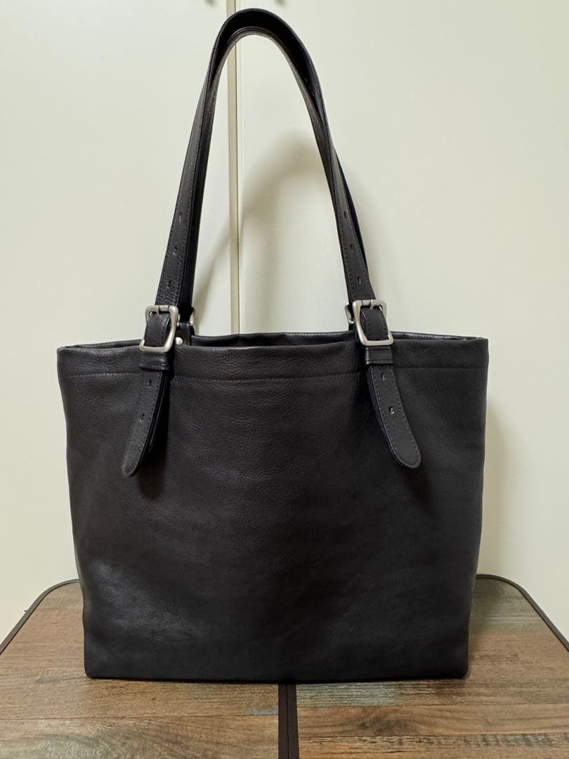 【SLOW】Fino Tote Bag S　ブラック fino tote bag | SLOW - スロウ 公式サイト | 革製のバッグ、財布 等の