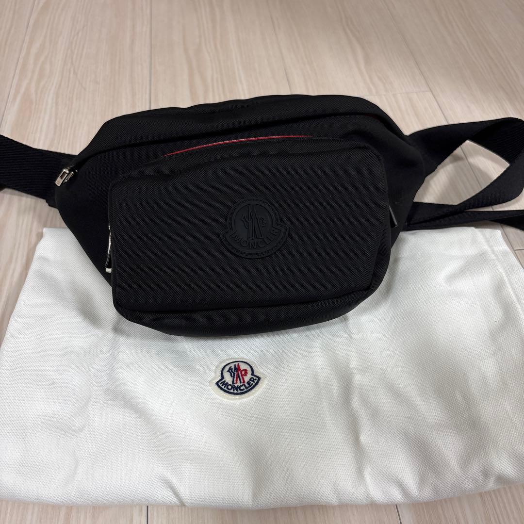 グ*ス様 MONCLER ボディーバック MONCLER（モンクレール） ボディバッグ DURANCE デュランス 5M00005
